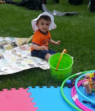 Kyse at Leo party