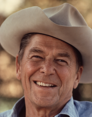 Ronald_Reagan_with_cowboy_hat_12-0071M_edit